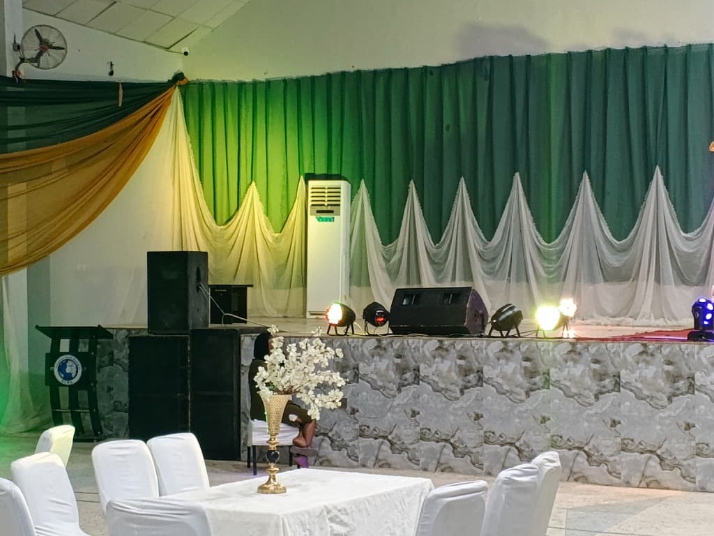 Side Stage Speaker Configuration