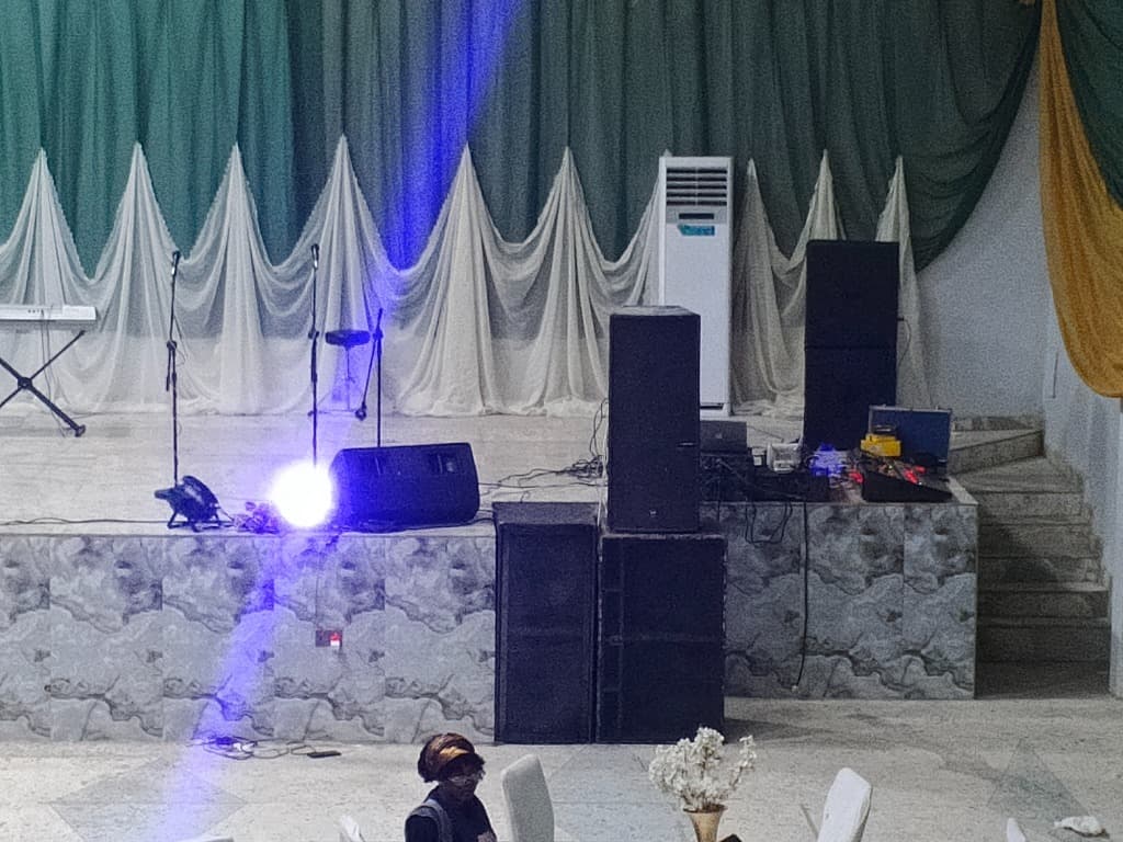 Stage Monitor and Speaker Placement